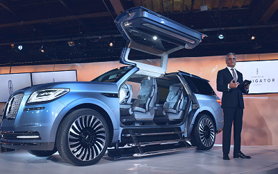 First look: Lincoln Navigator Concept